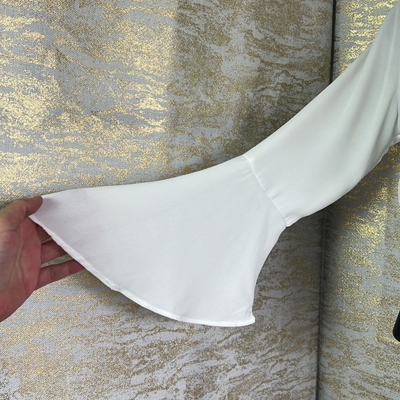 Ambiance White Open Back Tie Up Crop Long Sleeve Top Size S - Picture 5 of 13